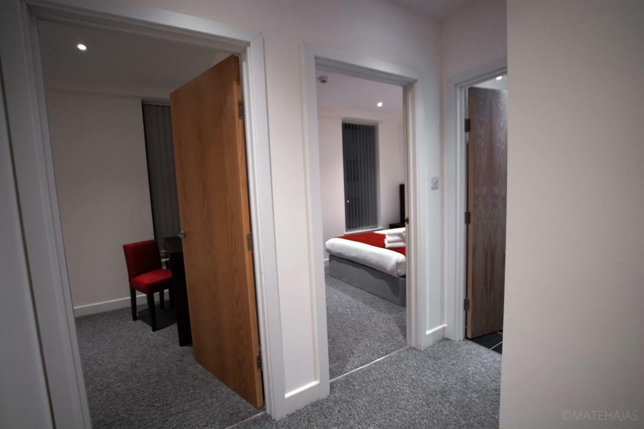 Somerville Apartments London Heathrow Hillingdon Eksteriør billede