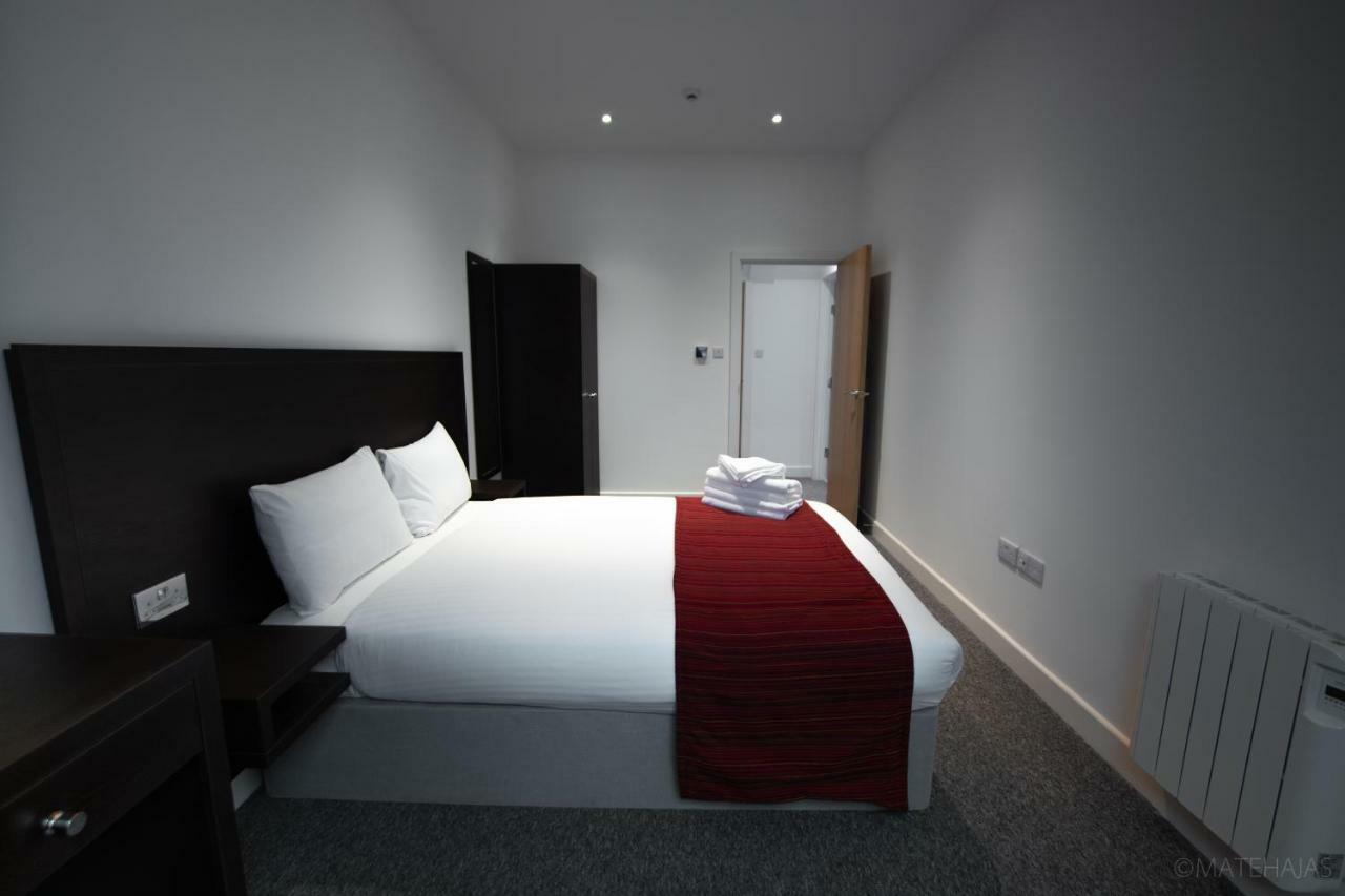 Somerville Apartments London Heathrow Hillingdon Eksteriør billede