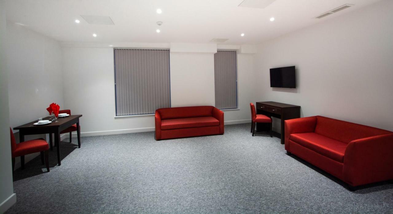 Somerville Apartments London Heathrow Hillingdon Eksteriør billede