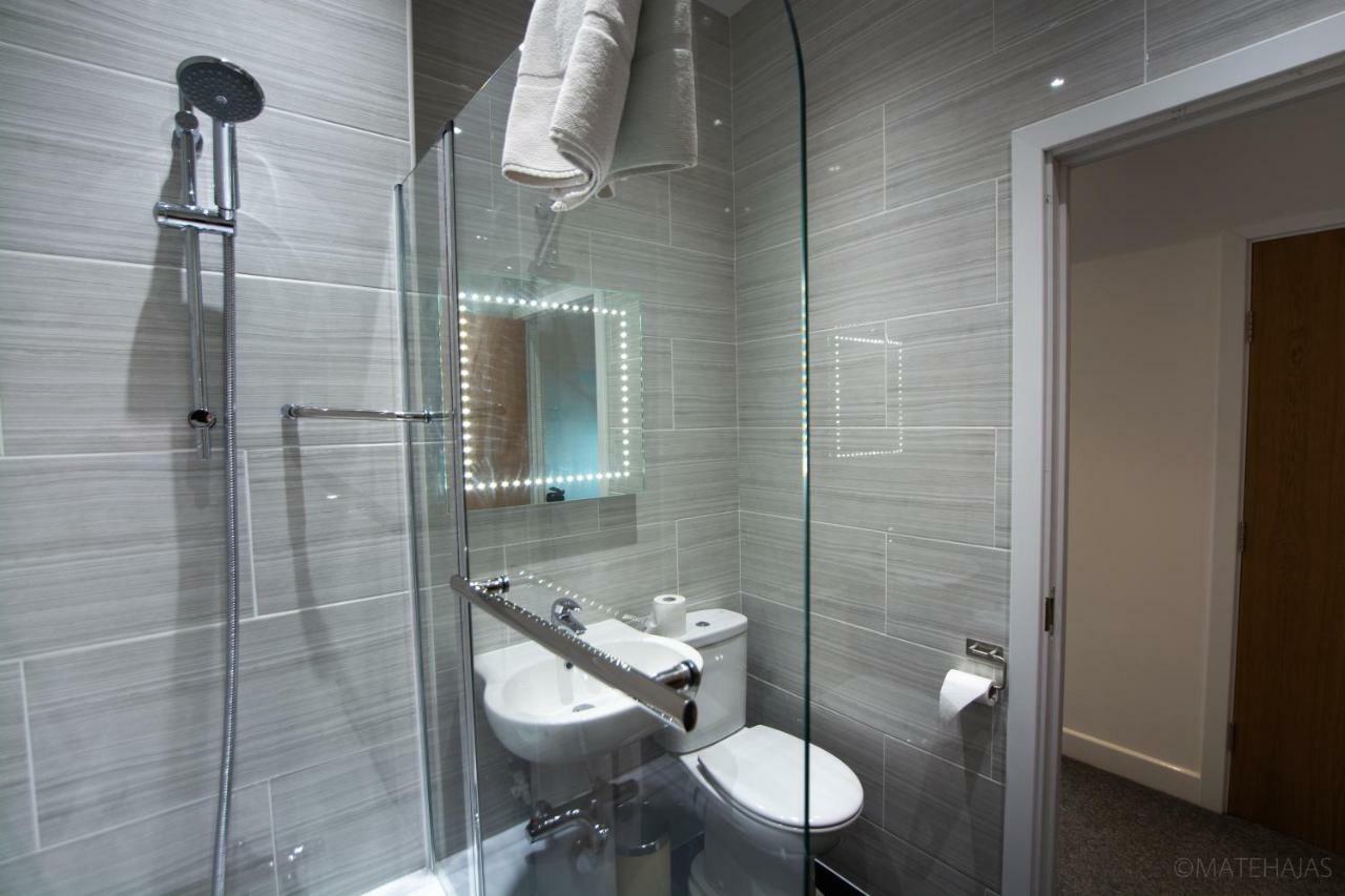 Somerville Apartments London Heathrow Hillingdon Eksteriør billede